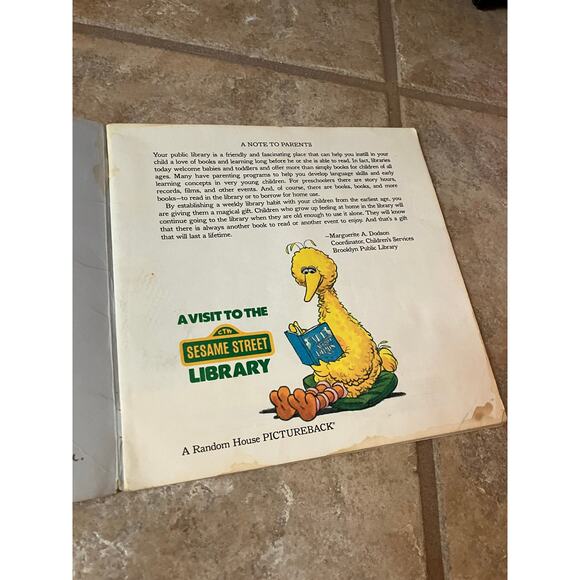 Vintage 1986 Sesame Street Book A Visit to the Sesame Street Library Jim Henson - Picture 7 of 9